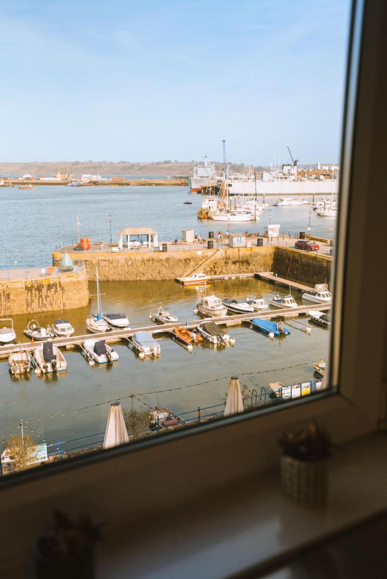 Breathtaking Harbourside Views With Parking At 'Harbour Strand' 팰머스 외부 사진